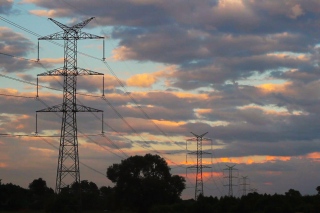 słupy energetyczne